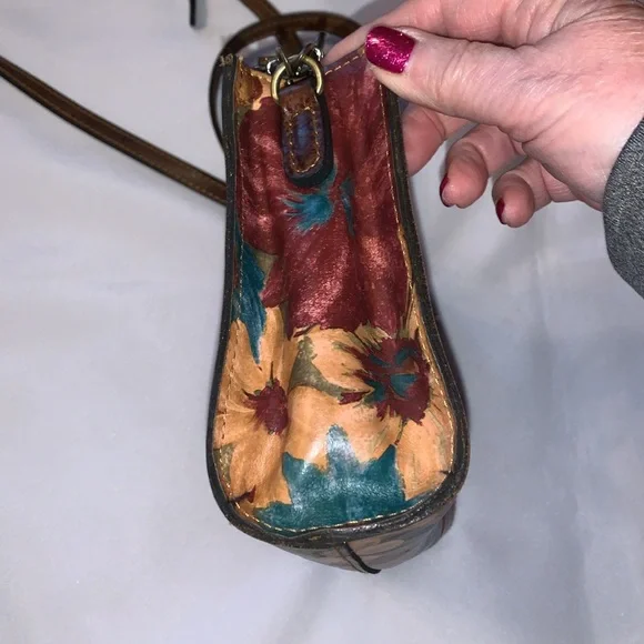 Patricia Nash Crossbody and Shoulder Fresco Bouquet Collection Leather Bag